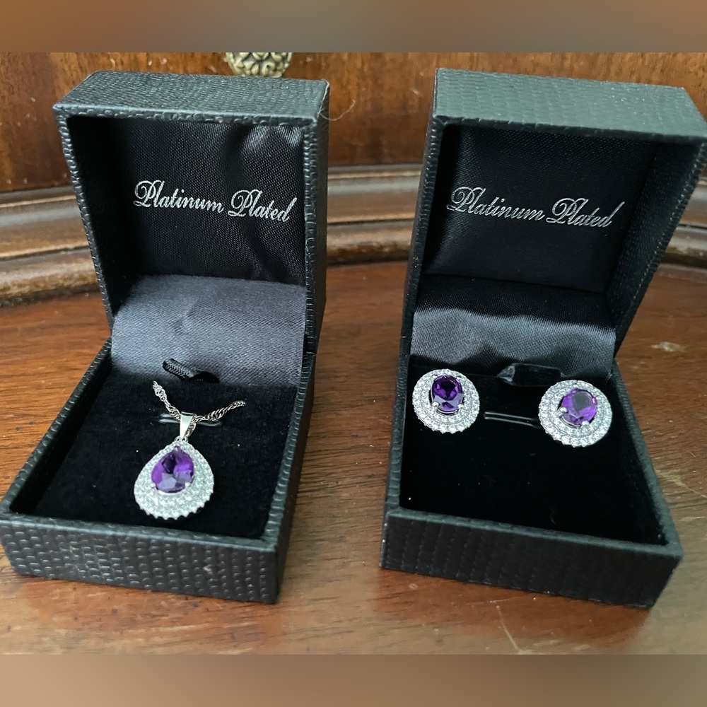 Gold Coast Amethyst Platinum Plated Necklace, Pendant and Earrings